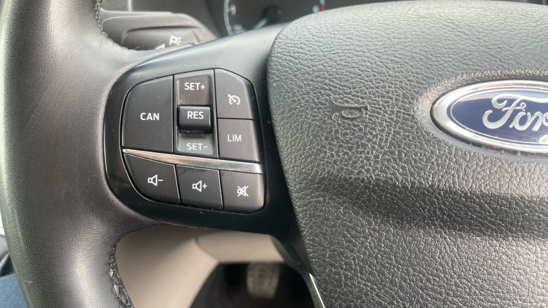 Ford Tourneo Custom Transit Custom Tourneo L2 Diesel Fwd 2.0 EcoBlue 150ps Low Roof 8 Seater Titanium